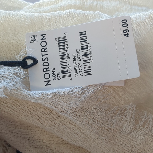 NWT - TREASURE & BOND Ivory Dove Scarf - Picture 4 of 5